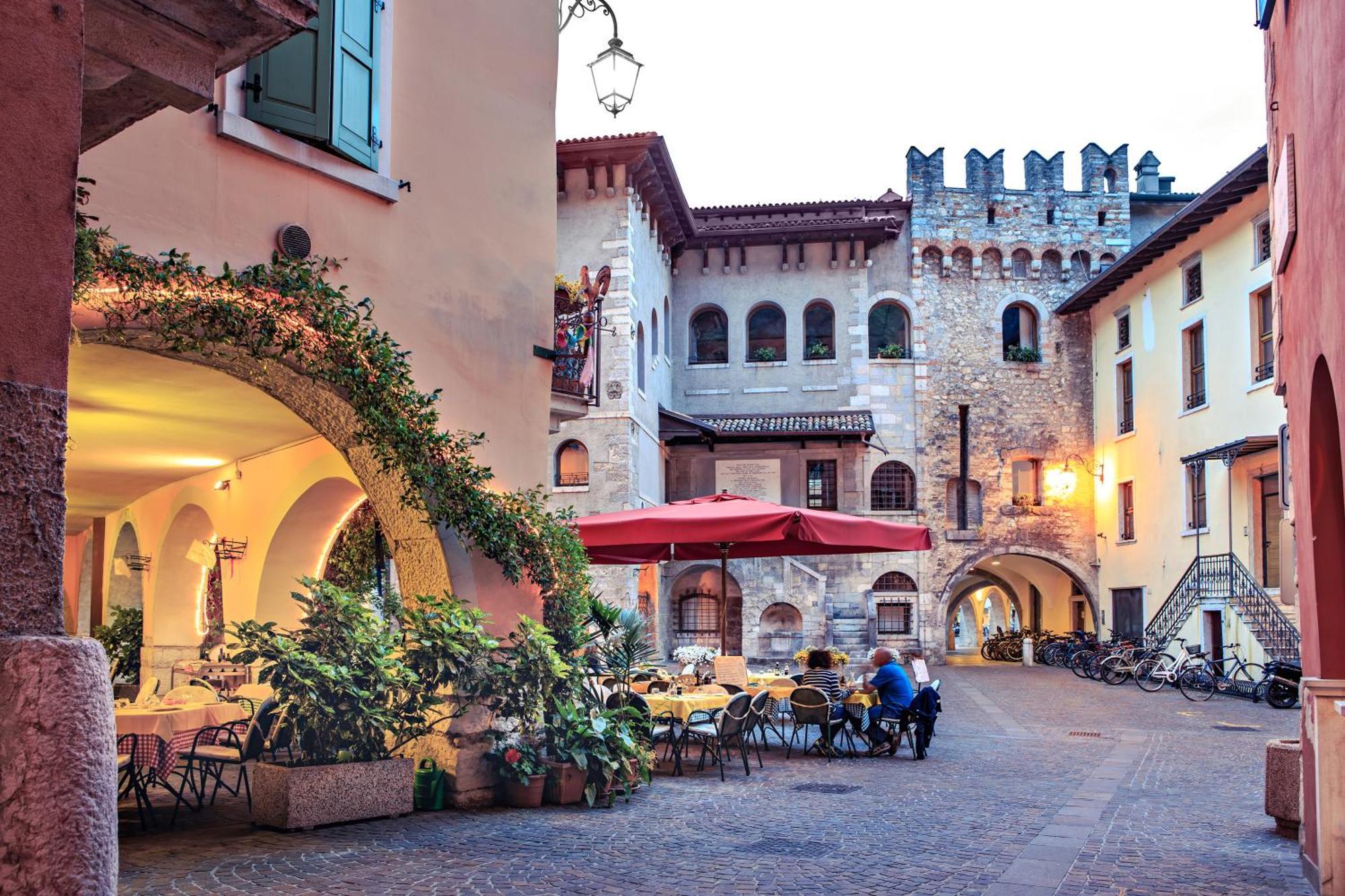 Appartamento Centro Storico Riva 2 - Happy Rentals Exterior photo